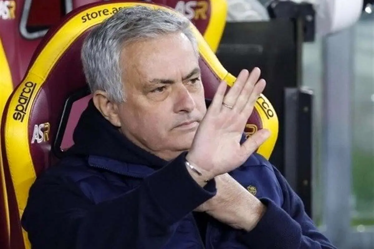 مورینیو در رُم می‌ماند