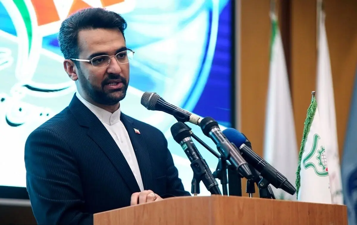 پاسخ جنجالی آذری جهرمی به فالوور اینستاگرامش!