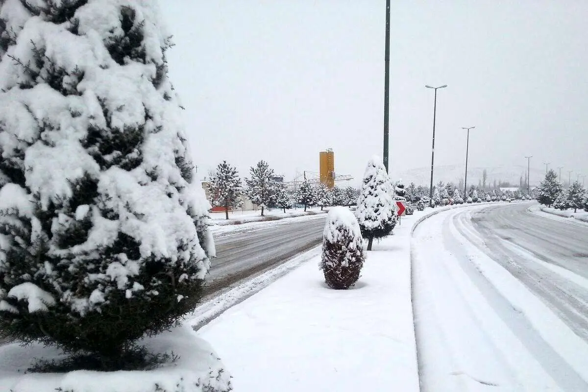 (ویدئو) بارش شدید برف در شهر اردبیل