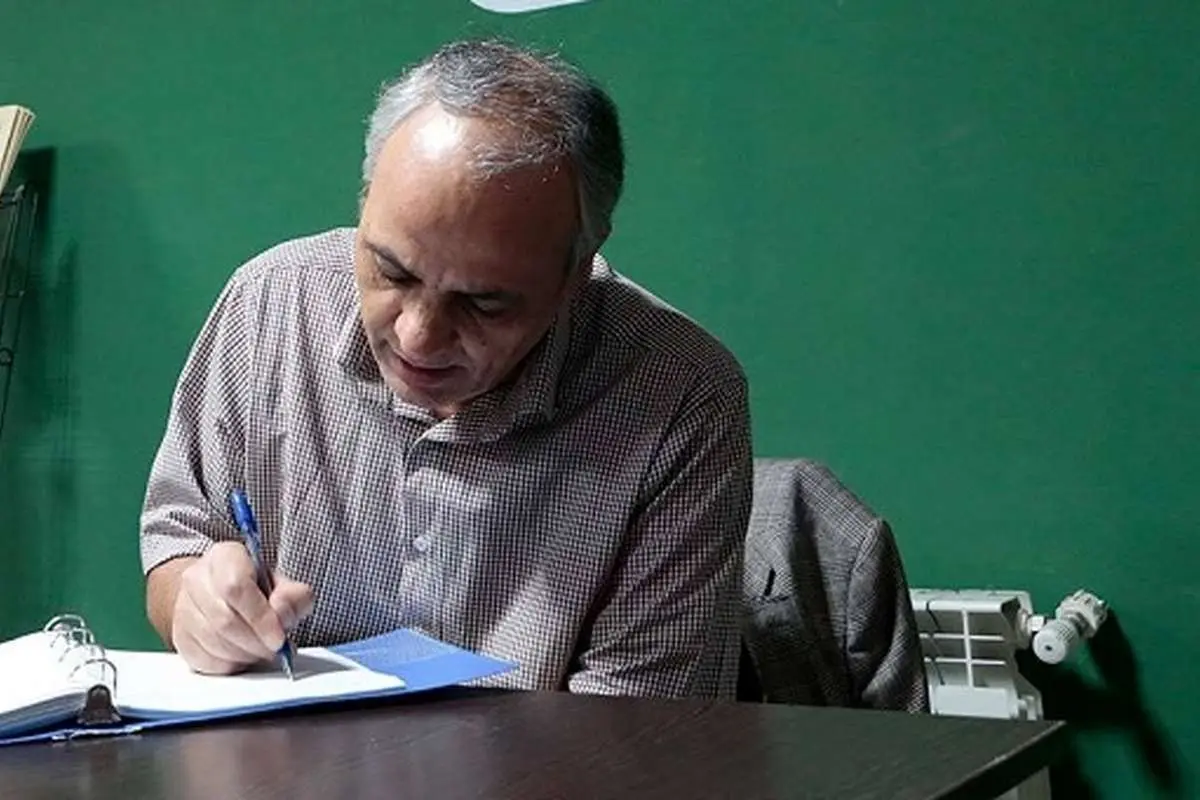 هشدار زیدآبادی درباره سیاسی کردن حجاب