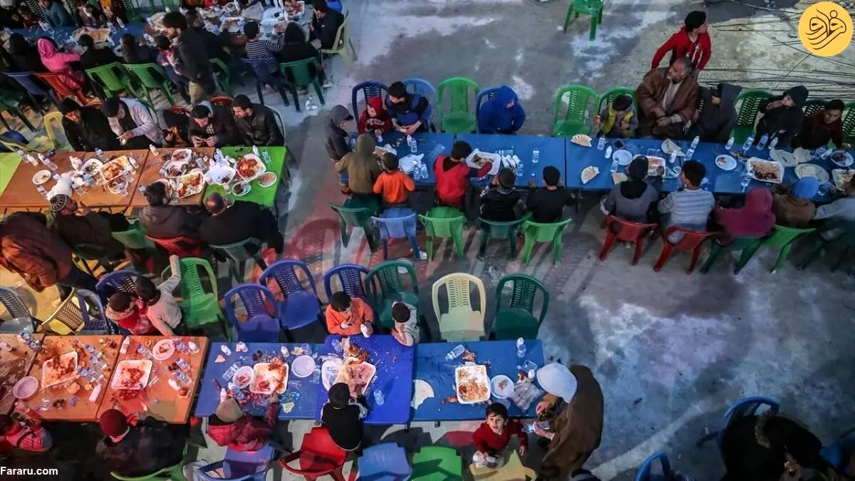 (تصاویر) افطار دسته جمعی زلزله زدگان سوری