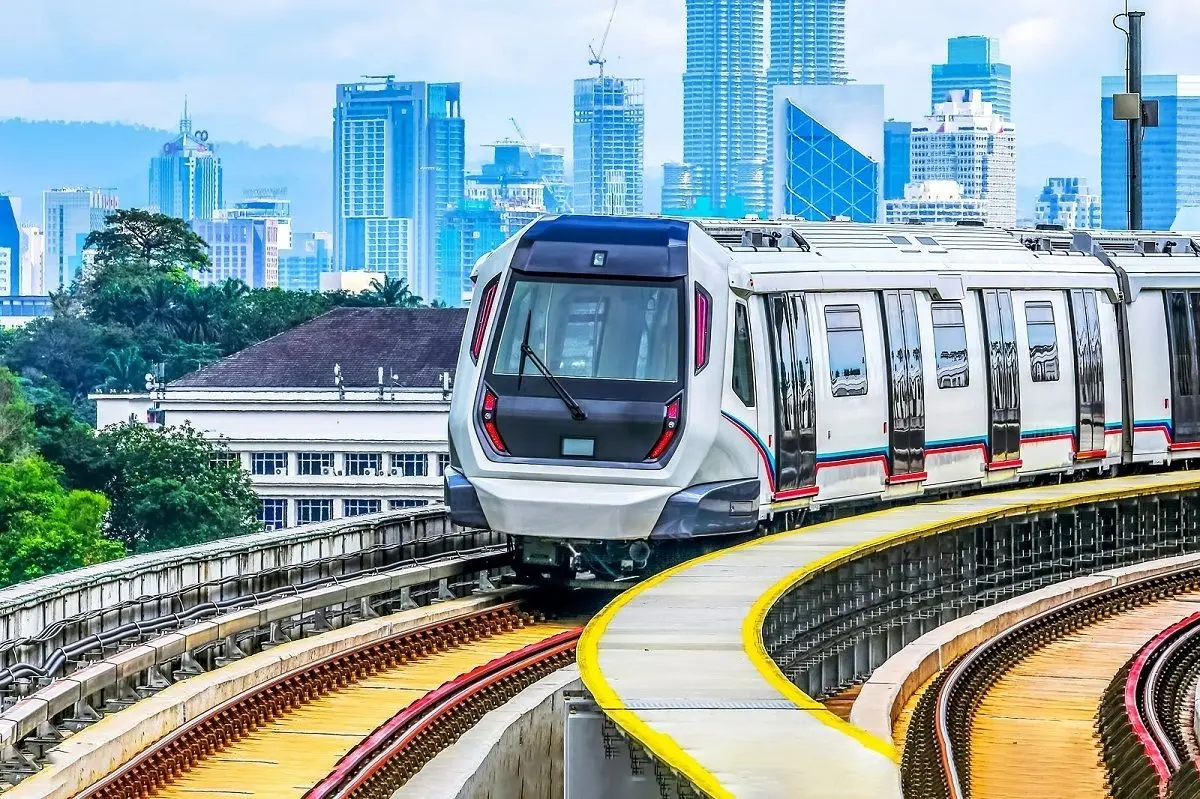 LRT و تراموا به تهران می‌آید؟