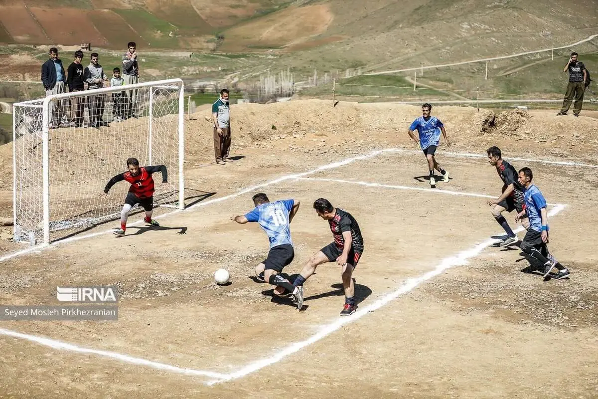 (تصاویر) فوتبال خاکی