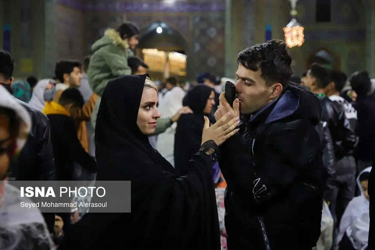(تصاویر) تحویل سال نو در حرم امام رضا و حرم حضرت معصومه