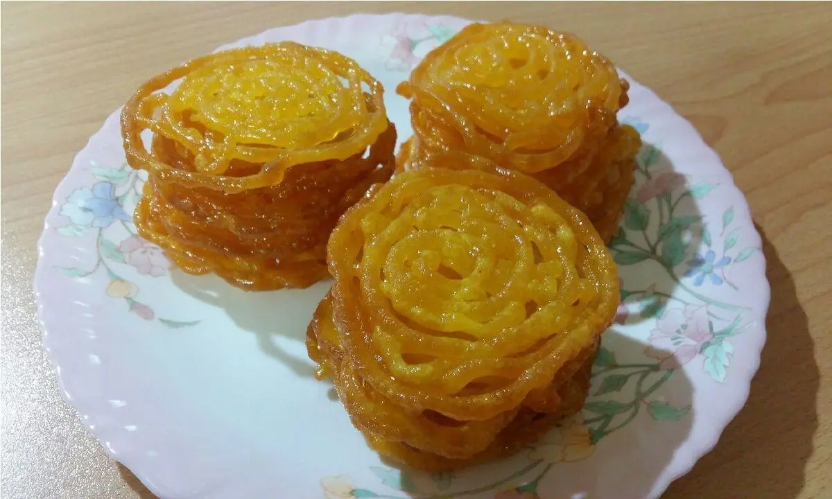 طرز تهیه زولبیا، شیرینی محبوب سفره افطار