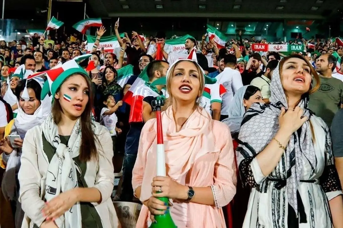 (ویدئو) گزارش خبرگزاری فرانسه از حضور زنان ایرانی در آزادی