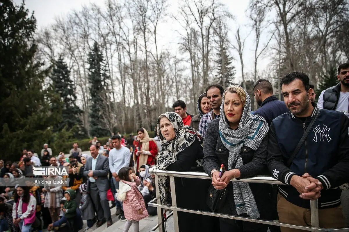 (تصاویر) گردشگران نوروزی در مجموعه تاریخی سعدآباد