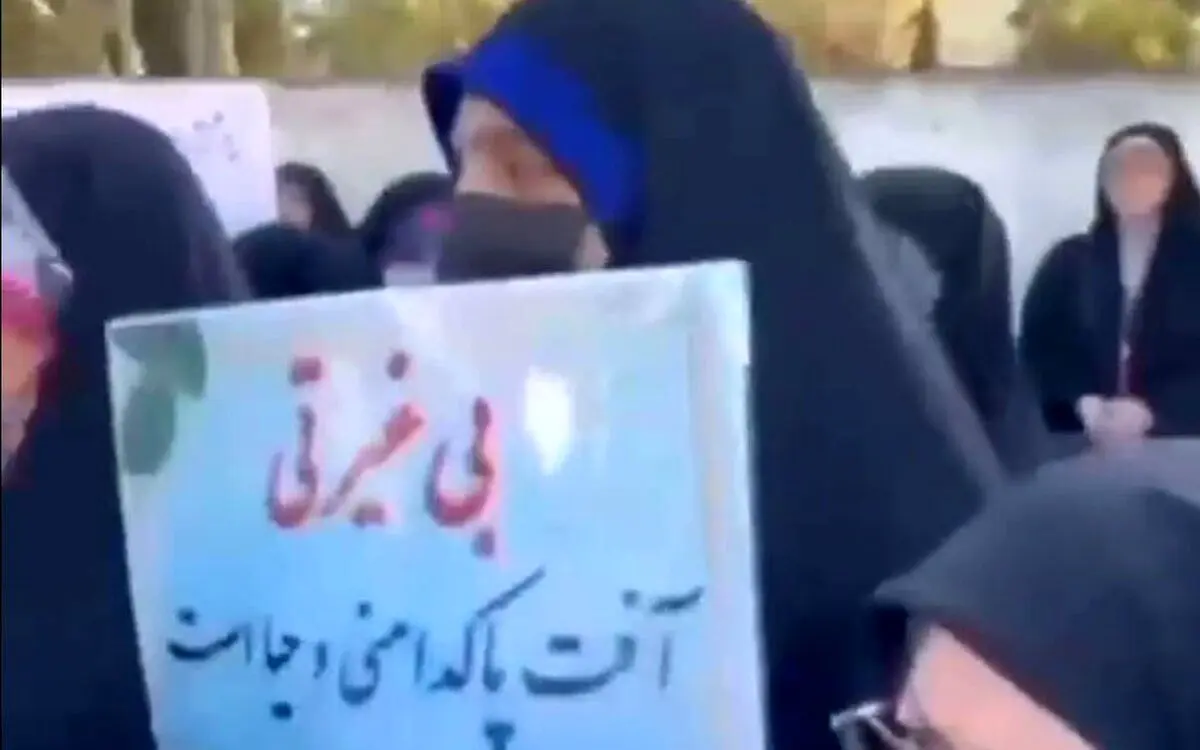 (ویدئو) تجمع علیه بی‌حجابی در رامسر؛ اگر نمی‌توانید کاری بکنید ما خودمان وارد شویم