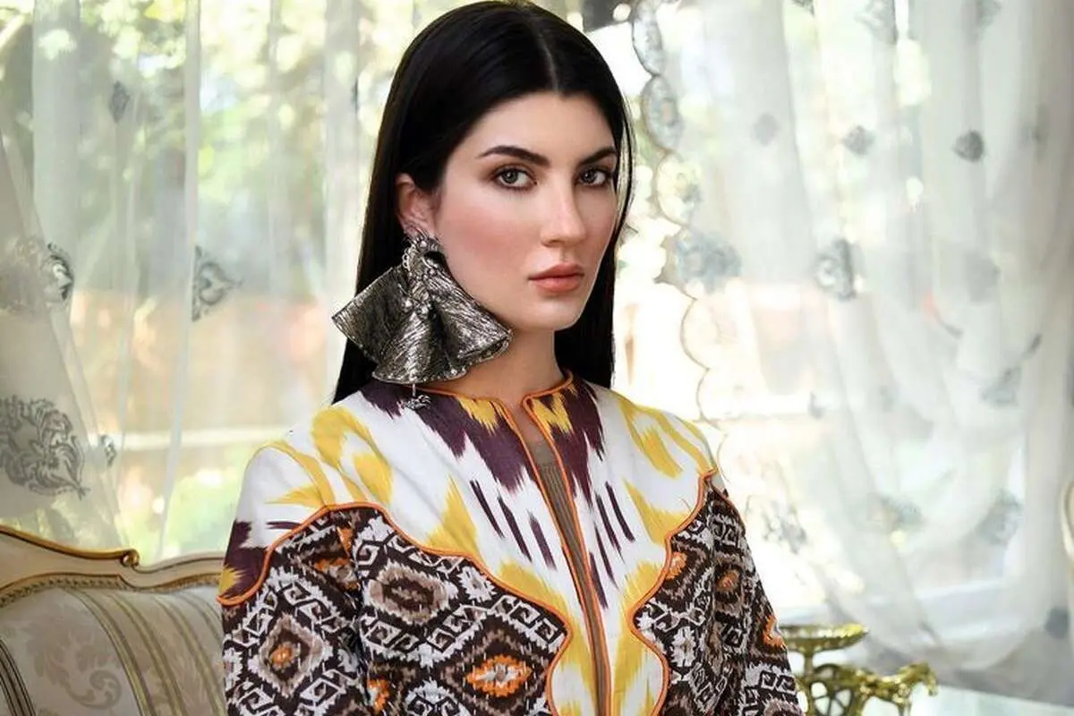 عکس جنجالی گردشگر روسی از میدان آزادی تهران