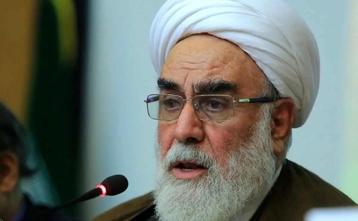محمدی گلپایگانی: غم و غصه مردم، آقا را پیر کرده است/ فرزندان ایشان همگی مستاجرند