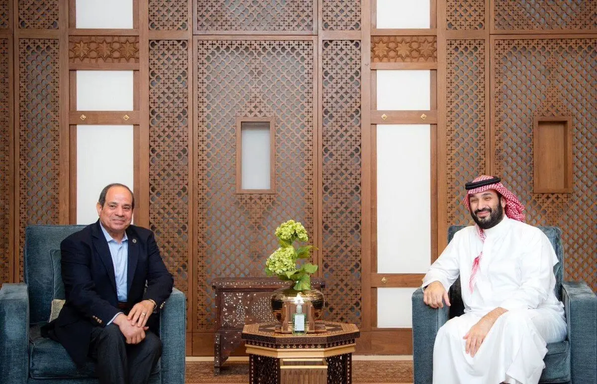 (تصاویر) دیدار شبانه بن سلمان و سیسی در جده