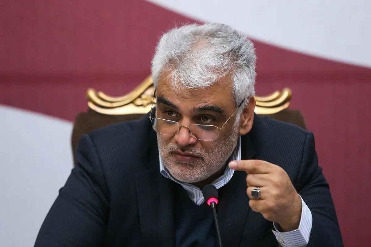 دستور رئیس دانشگاه آزاد درباره دانشجویان بدحجاب
