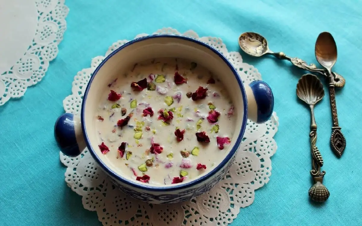 (ویدئو) طرز تهیه فرنی با آرد برنج؛ یک خوراکی مقوی برای افطار