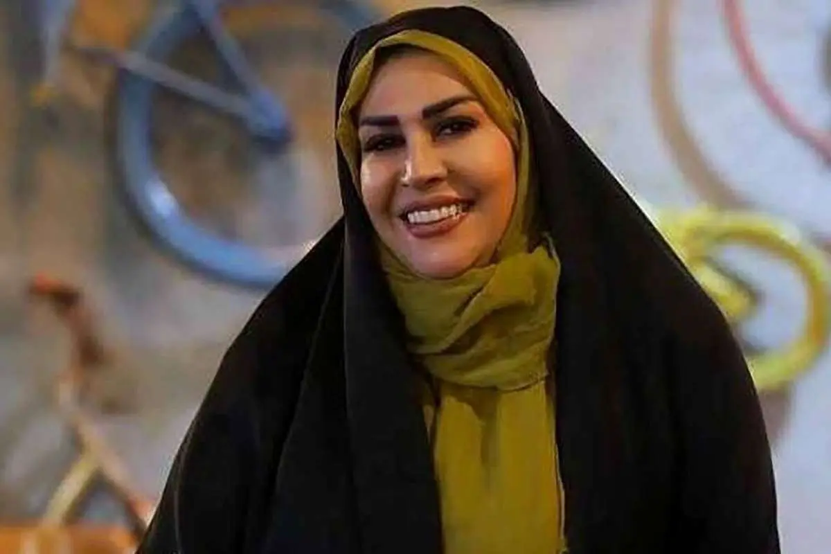 (تصویر) استایل جدید مجری معروف برنامه «به خانه بر میگردیم»