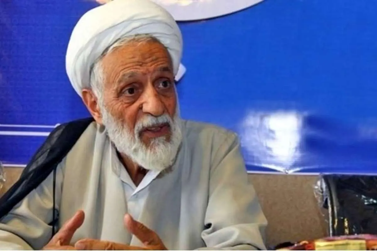 محمد تقی رهبر: حجاب را کنار گذاشتید، بعدش چه؟ با حجاب در دهن آمریکا و بیگانگان بزنید