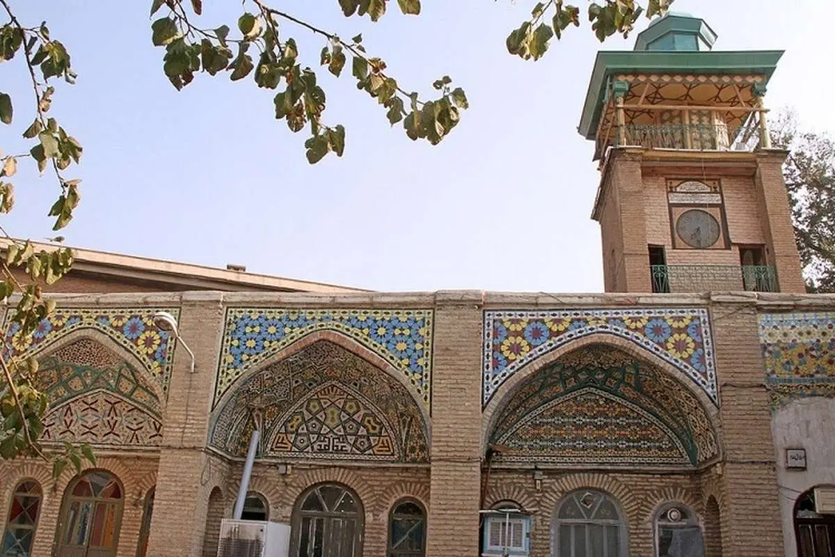 مسجدالاقصای تهران کجاست؟/ قدیمیترین ساعت پایتخت اینجاست