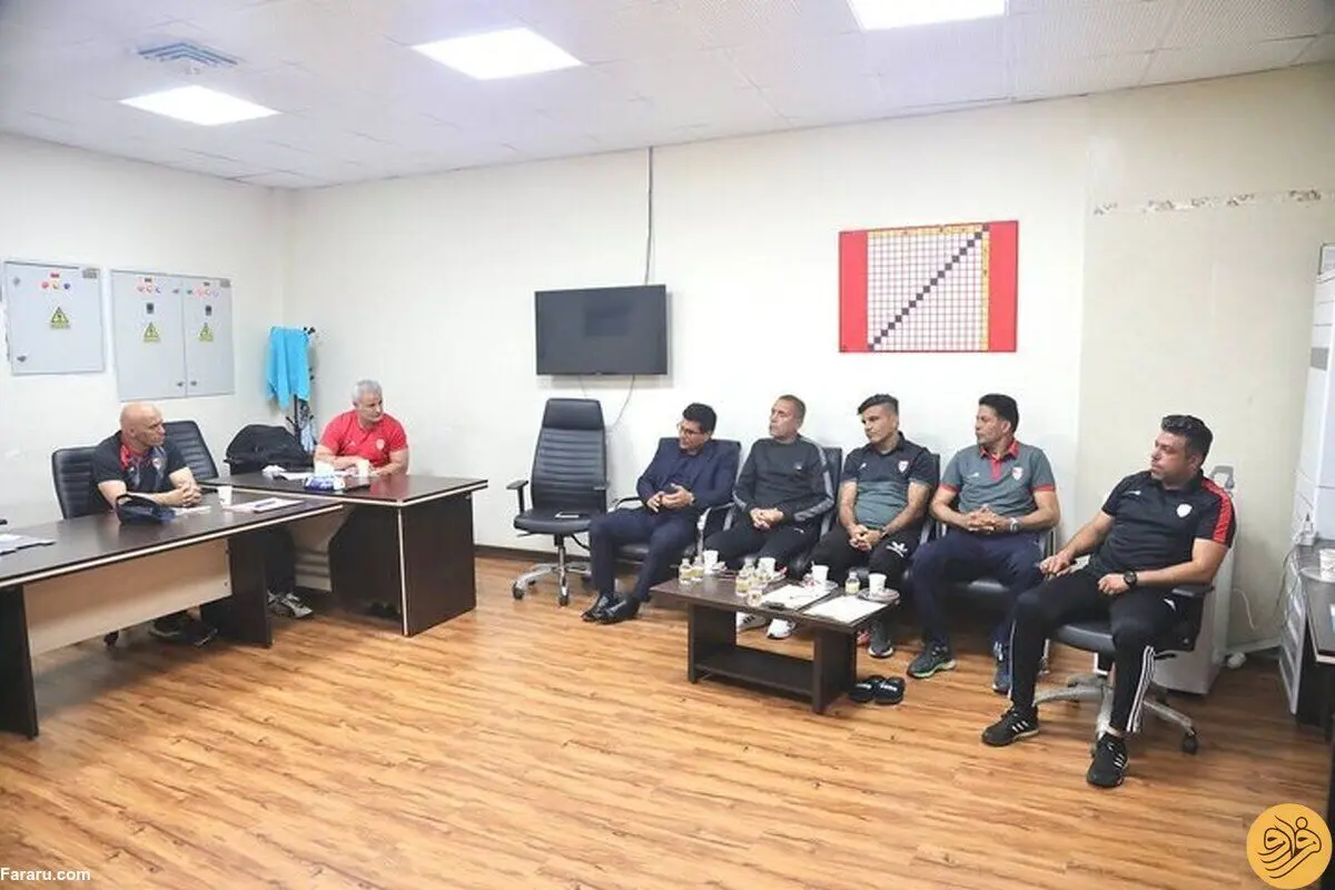کنایه باشگاه فولاد به نکونام پس از اقدام علیرضا منصوریان