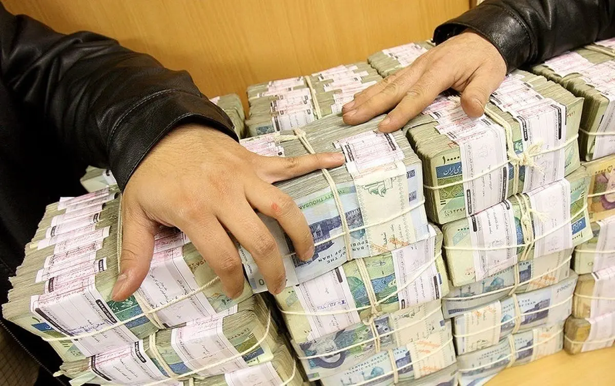 این موسسه اعتباری ۶۰ درصد از وام‌هایی را که پرداخت کرده، به خودش بوده است!