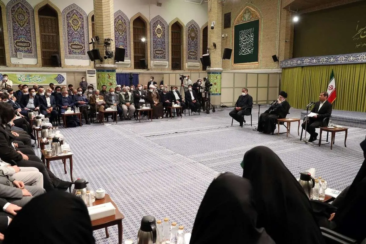 رهبر انقلاب: غربیها از زن ایرانی کینه دارند