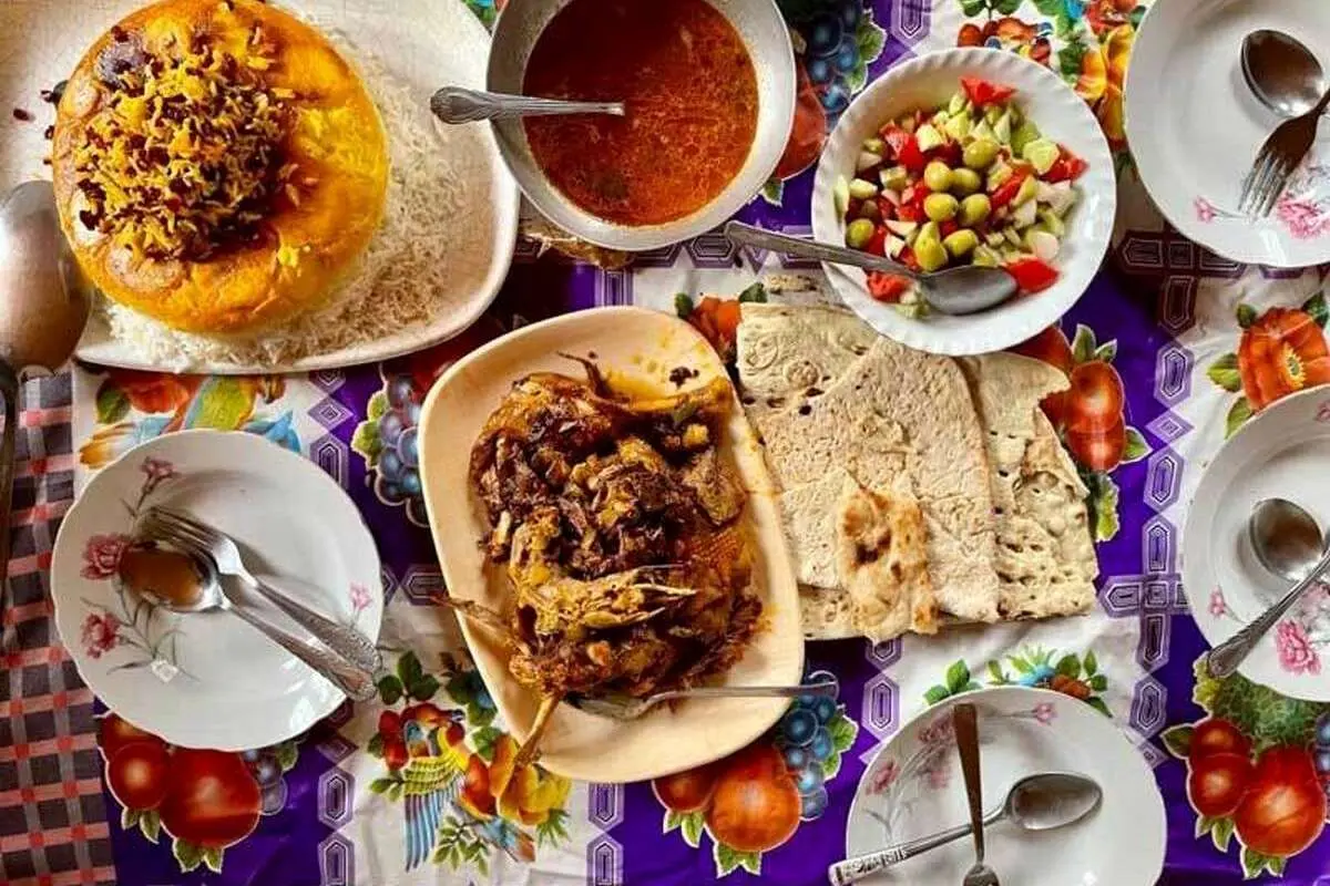 معرفی ۴ غذای خوش طعم و اصیل ایرانی برای مهمانیهای افطاری