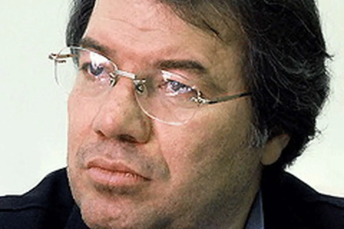 خاتمی تلاش می کند جریان اصلاحات را تحت کنترل خود بگیرد