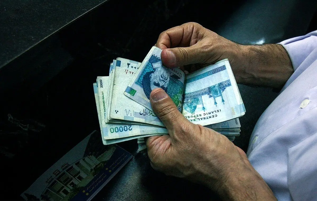 «خبر تازه» درباره افزایش حقوق کارکنان و بازنشستگان/ آئین‌نامه دولت، «مغایر» مصوبه مجلس است؟