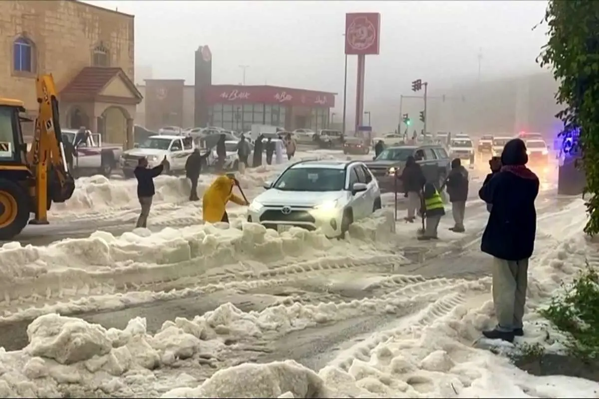 (ویدئو) برف سنگین در عربستان