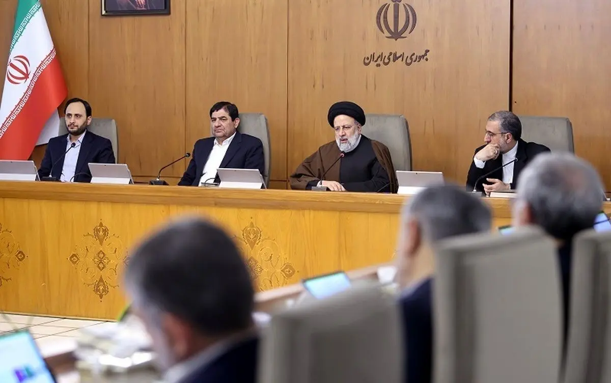 انتقاد شدید نماینده مهاباد از رئیسی: دولت را تعطیل کنید