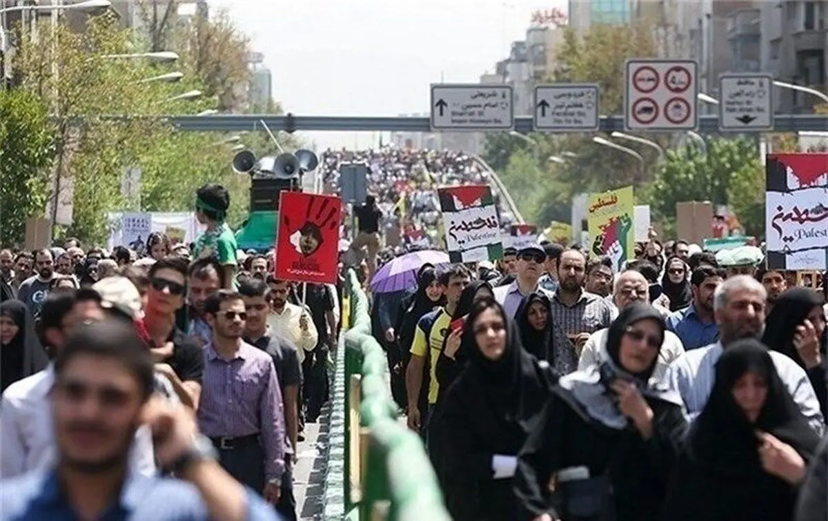(عکس) حضور بانوی «کم‌حجاب» در راهپیمایی روز قدس ۱۴۰۲