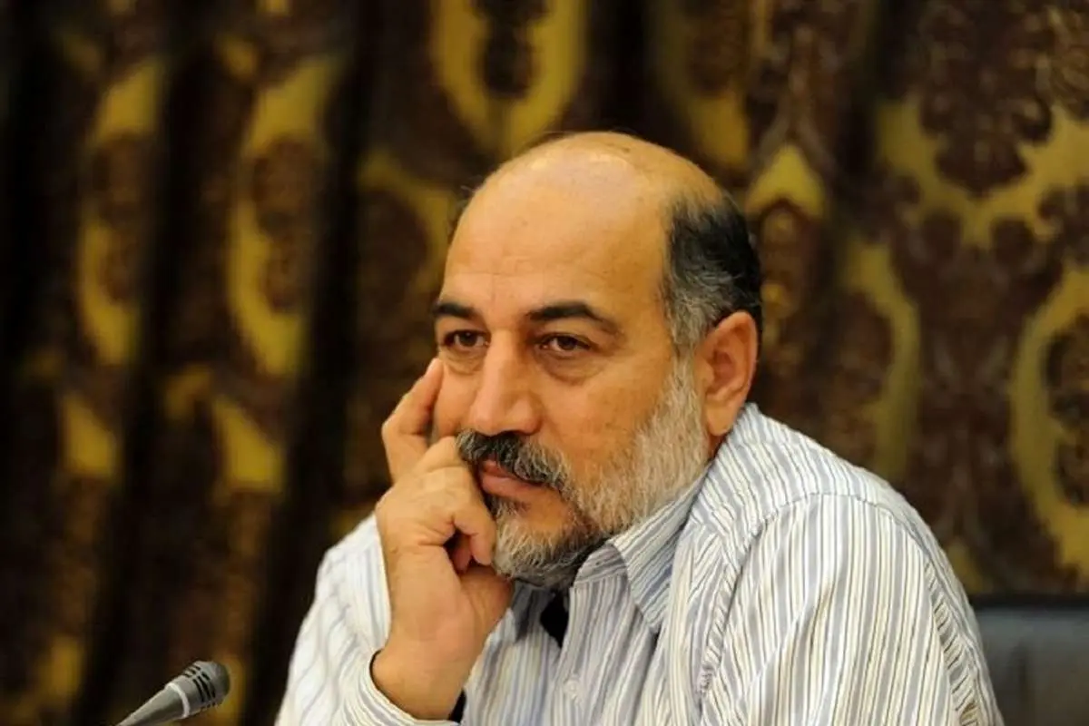 نماینده مجلس: دولت میخواهد با کوچک کردن وزارت صمت «فاطمی امین» را حفظ کند