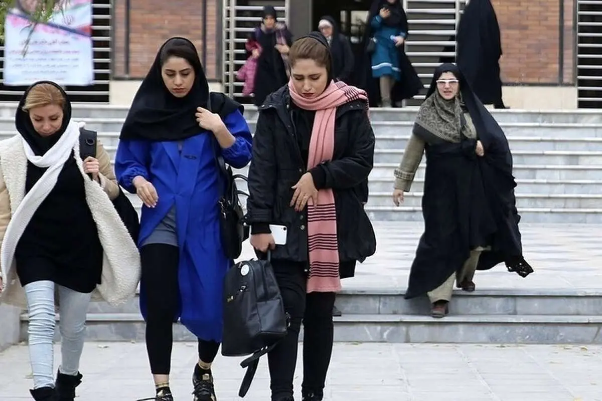 خطیب جمعه فردیس: بعضی کشف حجابکنندگان، «اجارهای» هستند