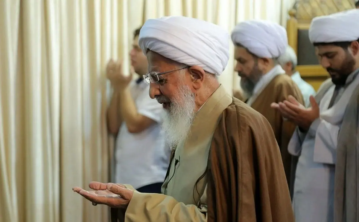 (ویدئو) سخنان آیت‌الله جوادی آملی هنگام اقامه نماز میت بر پیکر مرحوم افروغ