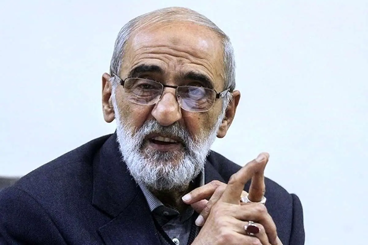 انتقاد شریعتمداری از دستیار رییسی برای مساله حجاب