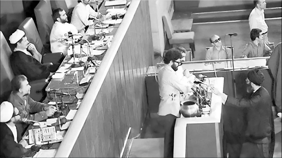 جدایی چپ و راست چگونه رخ داد؟