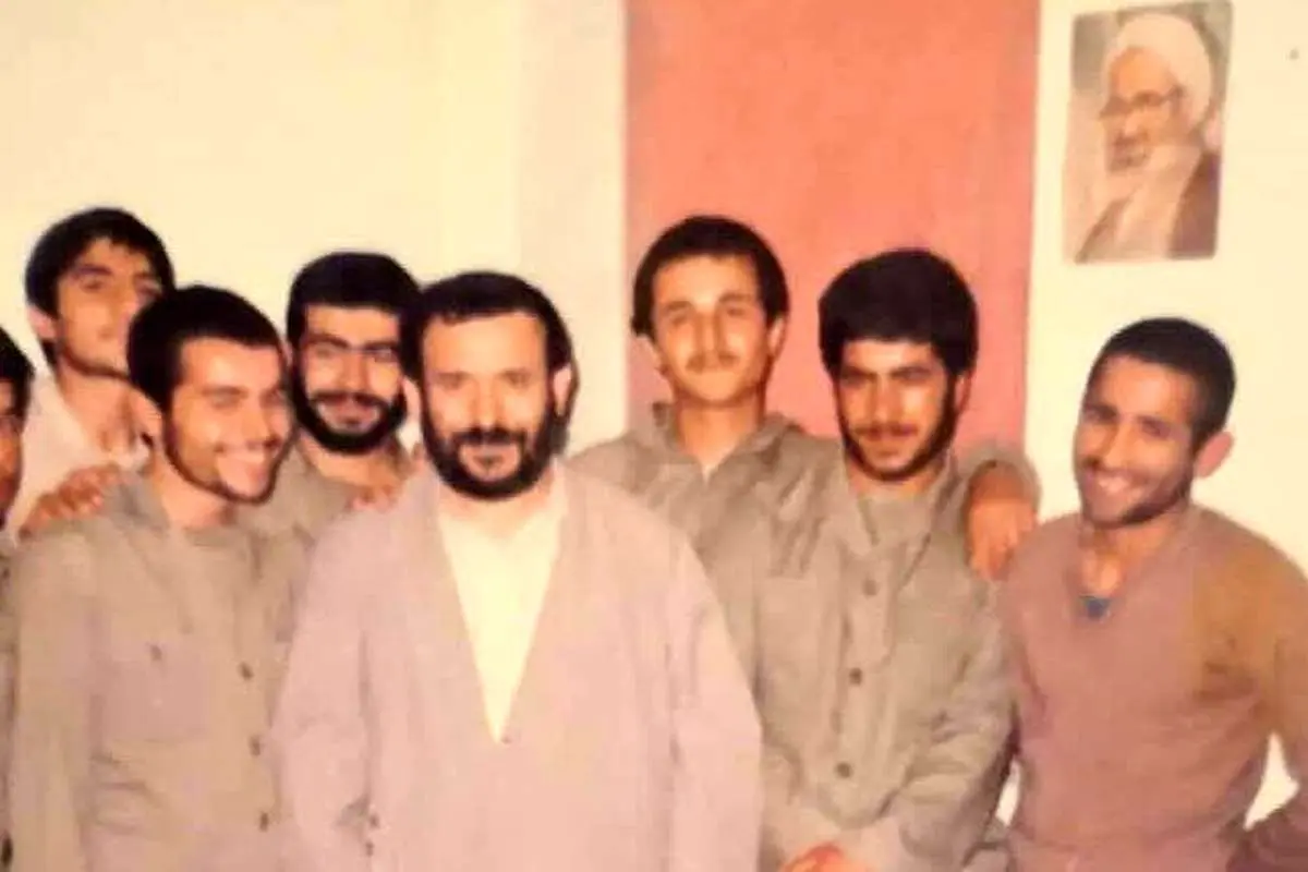 شیخ حسین انصاریان با چه ترفندی، خود را به «خط مقدم جبهه» می‌رساند؟ + عکس‌های دیده‌نشده