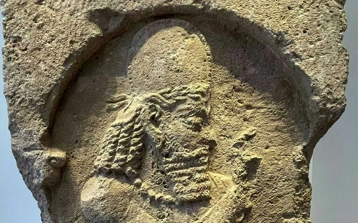 سنگ‌نگاره ساسانی از امارات به لندن قاچاق شده است