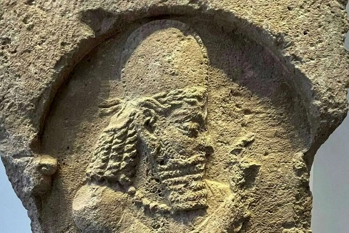 سنگ‌نگاره ساسانی از امارات به لندن قاچاق شده است