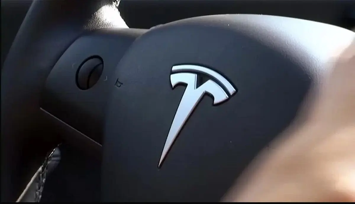 ماجرای جاسوسی تسلا از مشتریان / وعده‌های حفظ حریم خصوصی توخالی از آب درآمدند!