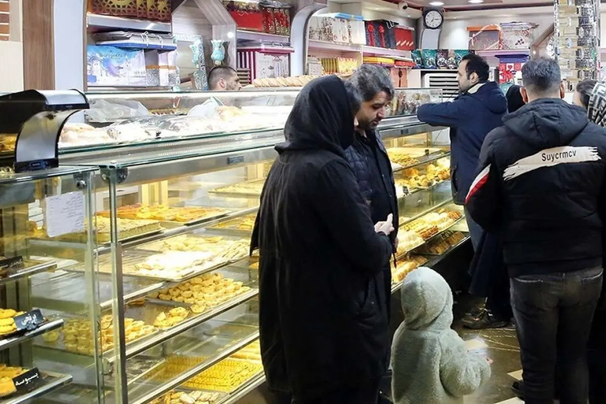 محاسبه وزن جعبه با شیرینی، کمفروشی است
