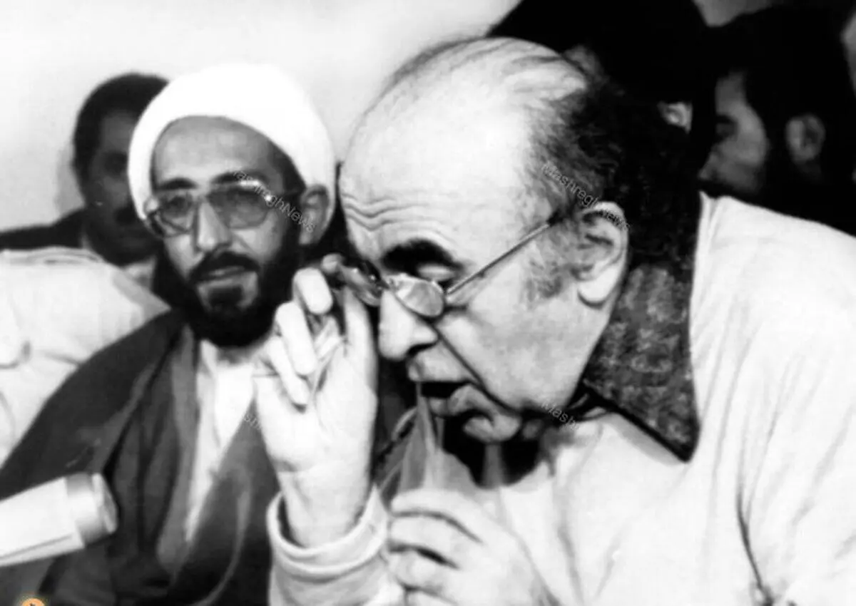 درخواست جالب هویدا قبل از اعدام