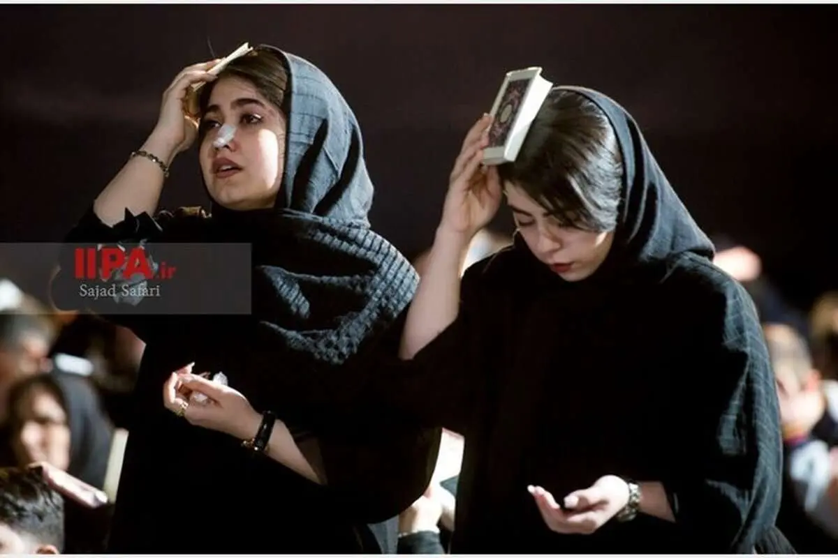 (عکس) زنان و دخترانی که با حجاب متفاوت به مراسم «احیا» رفتند