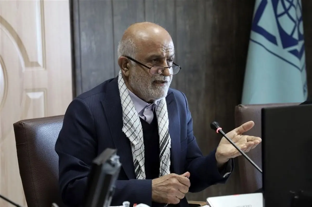 نماینده تاکستان: امروز دلسوزترین انسان در کره زمین مقام معظم رهبری است