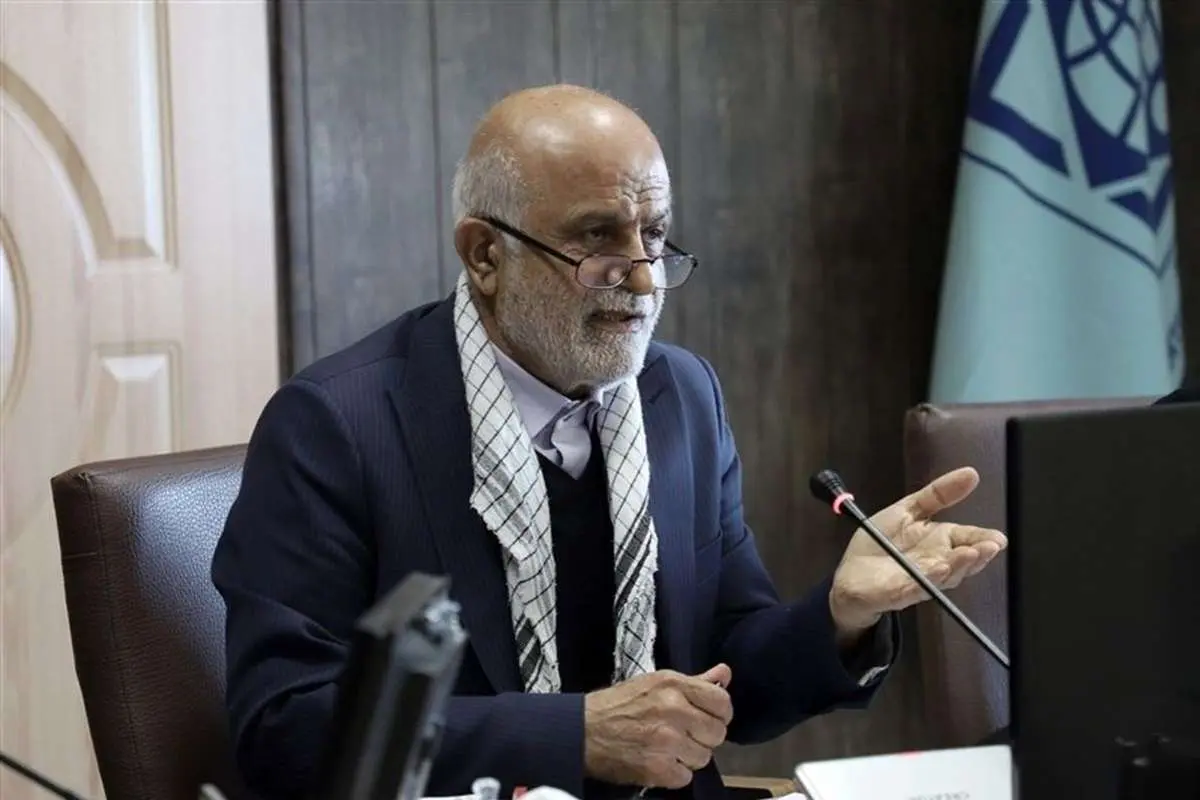 نماینده تاکستان: امروز دلسوزترین انسان در کره زمین مقام معظم رهبری است