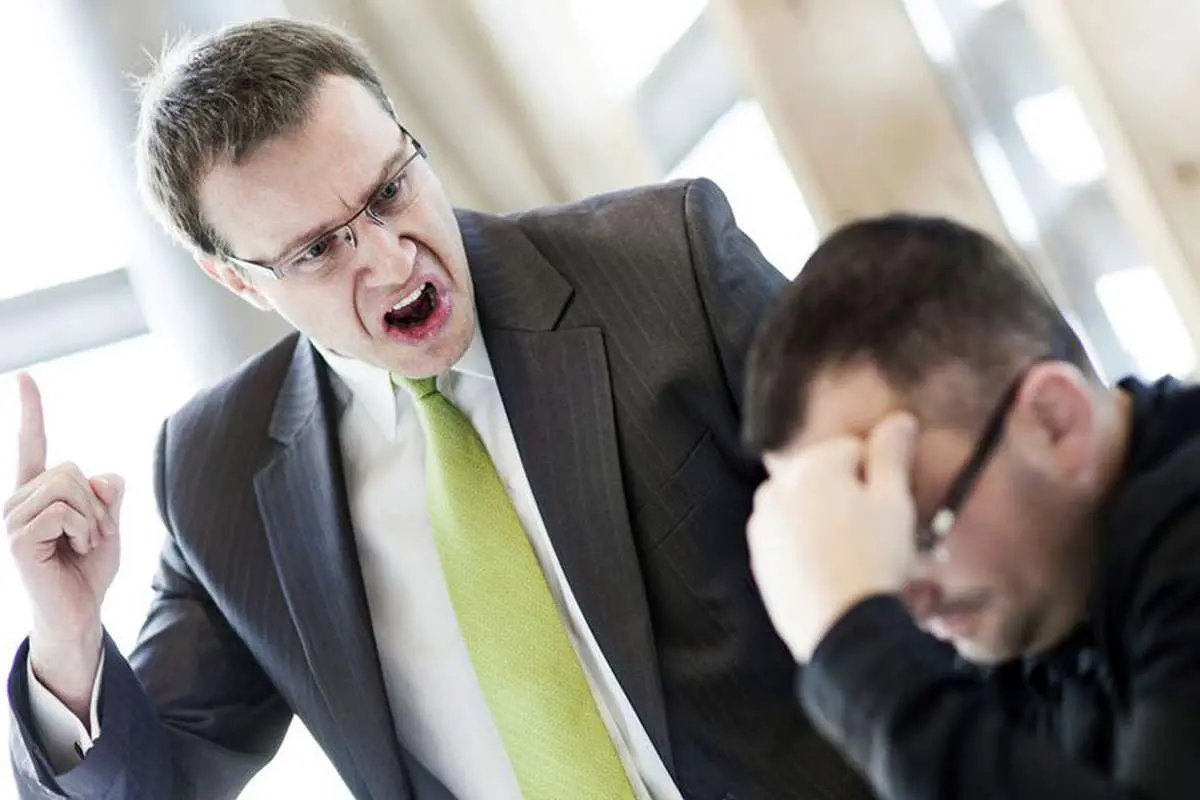 غلبه بر ترس: چگونه با اعتماد به نفس در برابر زورگویی بایستیم؟
