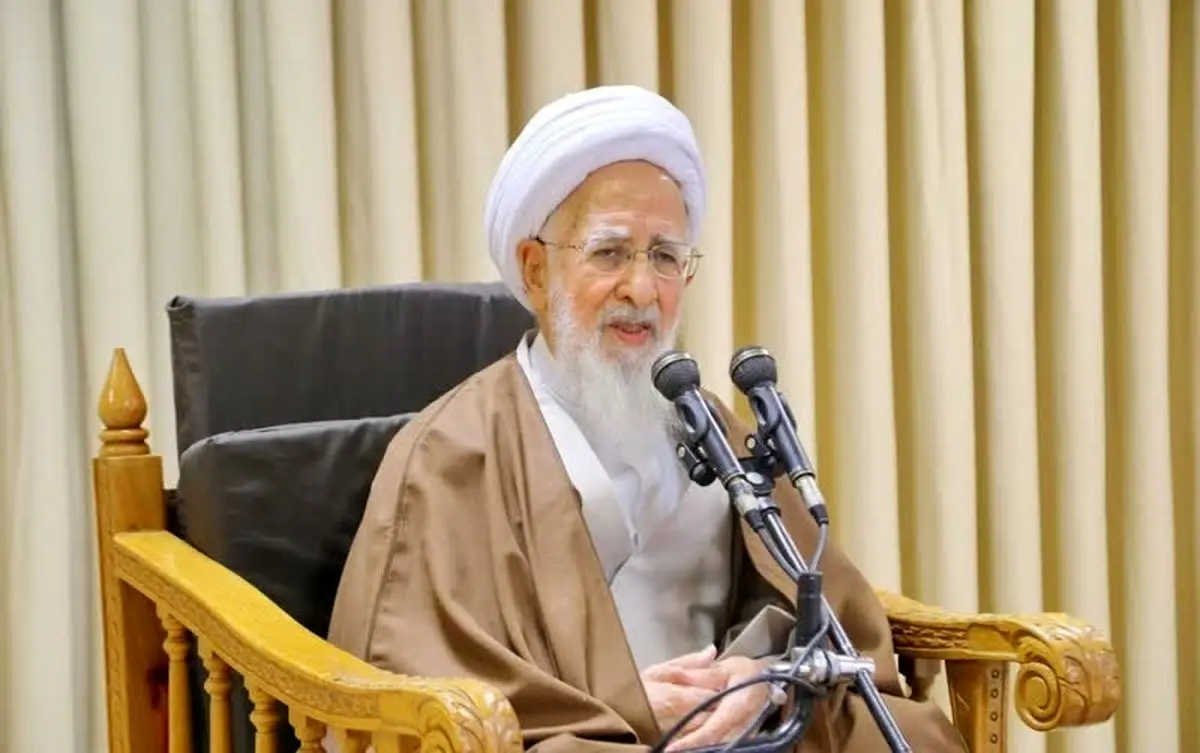 آیت الله جوادی آملی: تنها با فقه و اصول نمی‌توان با جامعه ارتباط گرفت