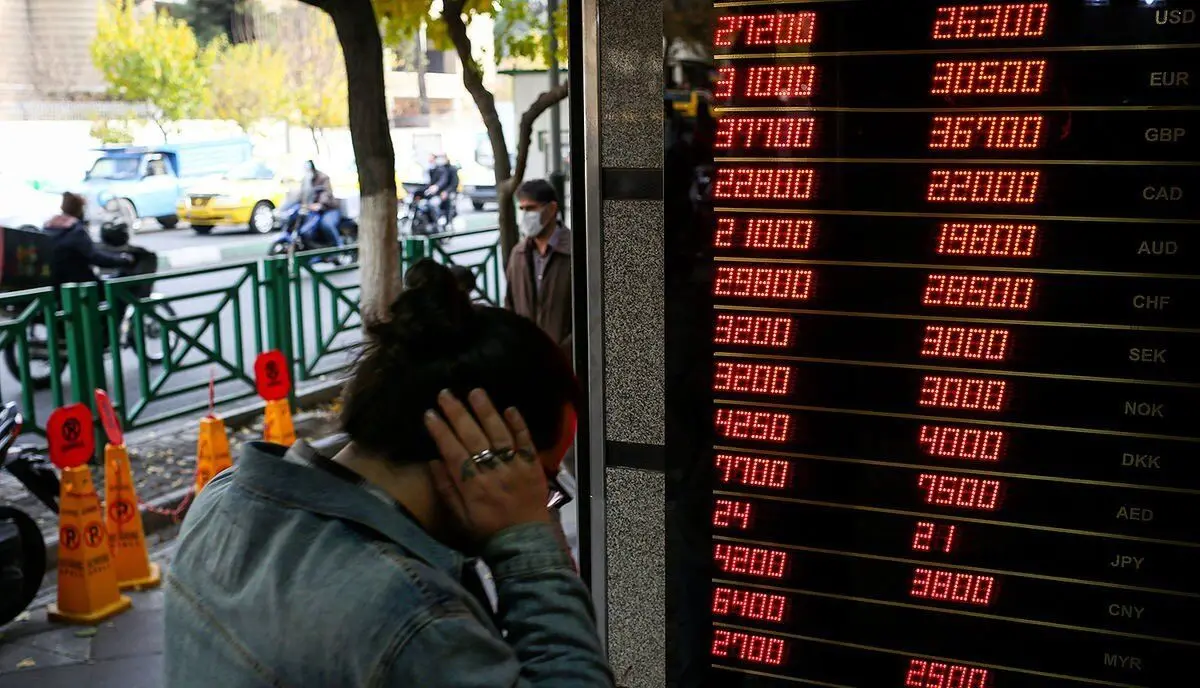 تلاش افزایشی‌های دلار با شایعه بنزین