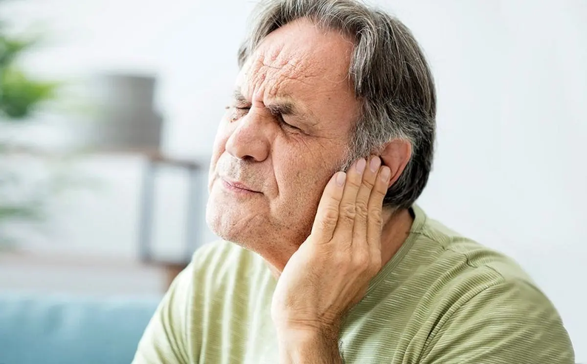 علت وزوز مداوم گوش چیست و چگونه آن را درمان کنیم؟