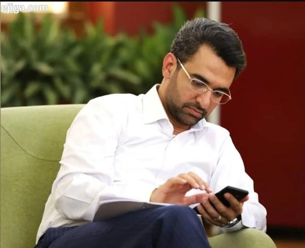 (تصویر) کل‌کل توییتری آذری جهرمی بر سر استقلال و پرسپولیس