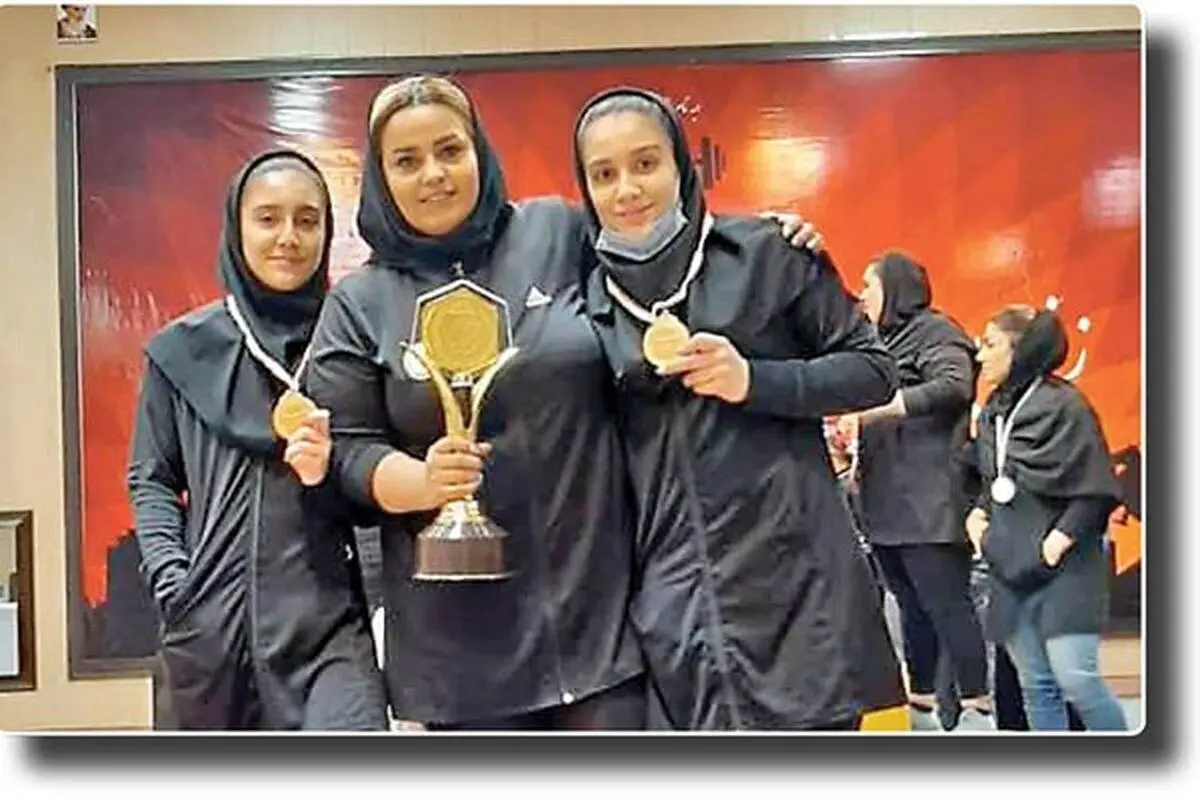 مهاجرت خانوادگی خواهران دو قلوی وزنه‌برداری