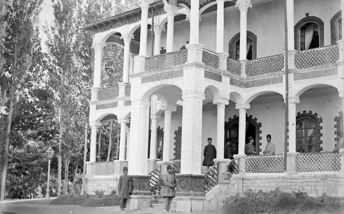 تولد اصطلاح بادمجان دور قاب‌چین از یک بیمارستان